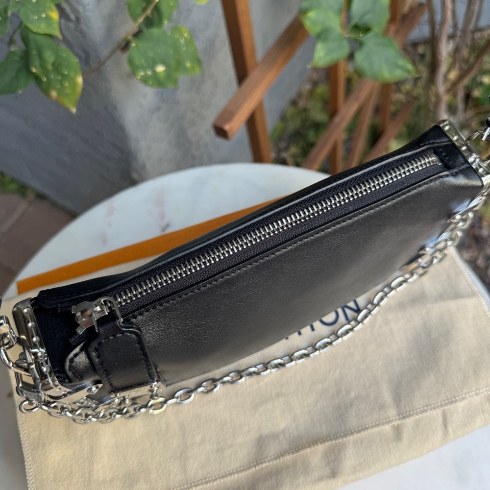 Louis Vuitton Calfskin Leather Soft Slim Trunk Crossbody - Picture 7 of 16